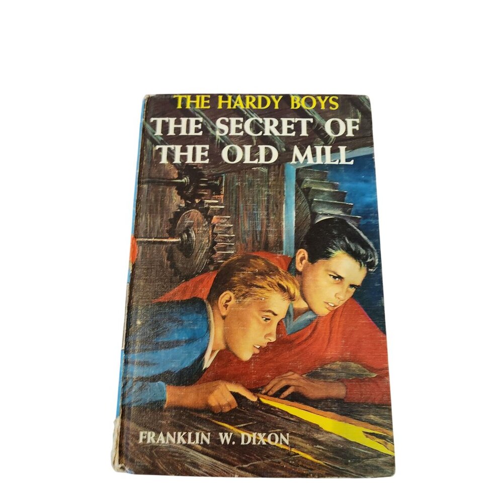 Vintage 1962 The Hardy Boys "The Secret Of The Old Mill" By Franklin W. Dixon Ha